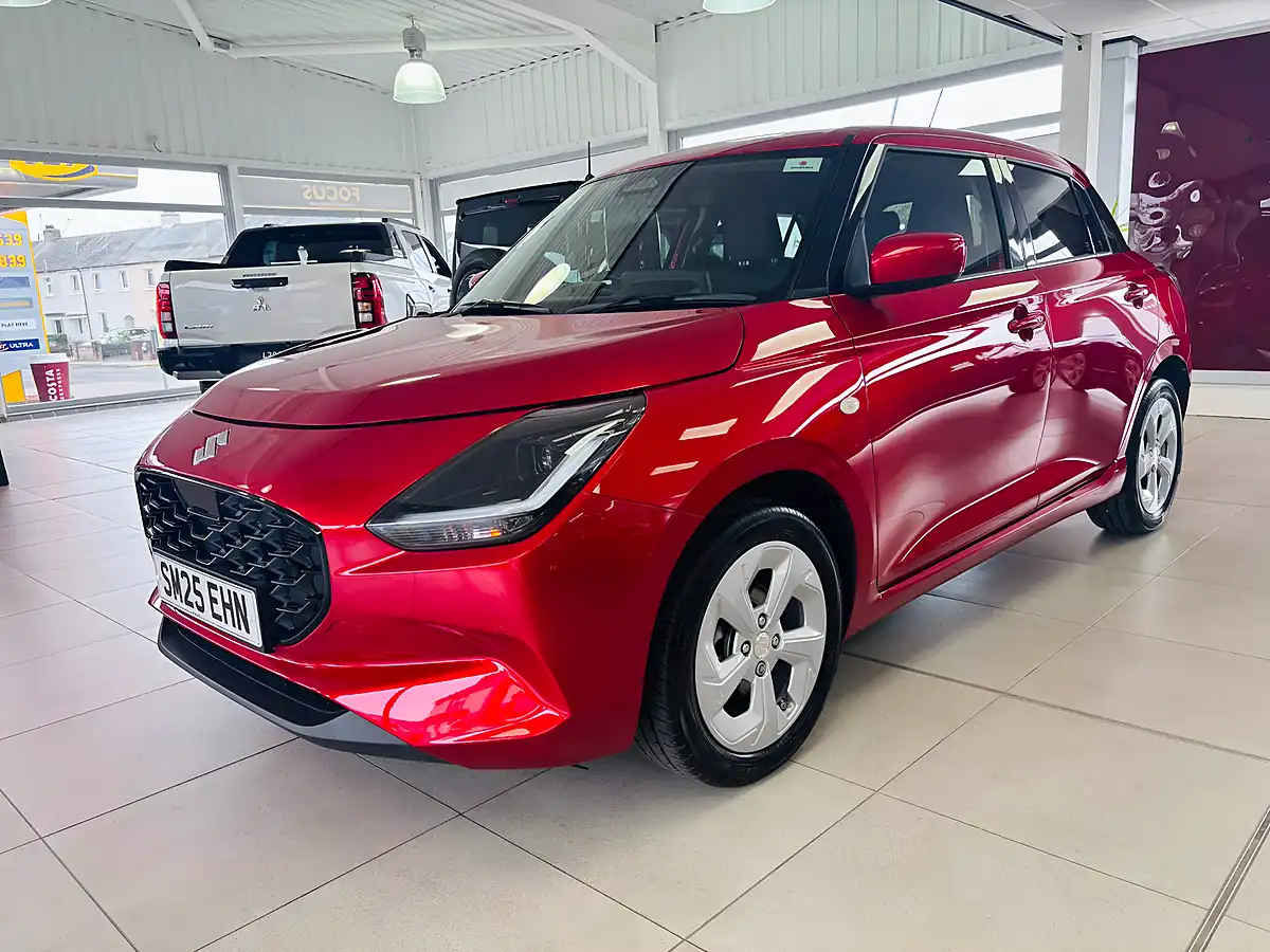 Used 2025 Suzuki Swift Motion Euro 6 5dr Red - Interior and Exterior details 5