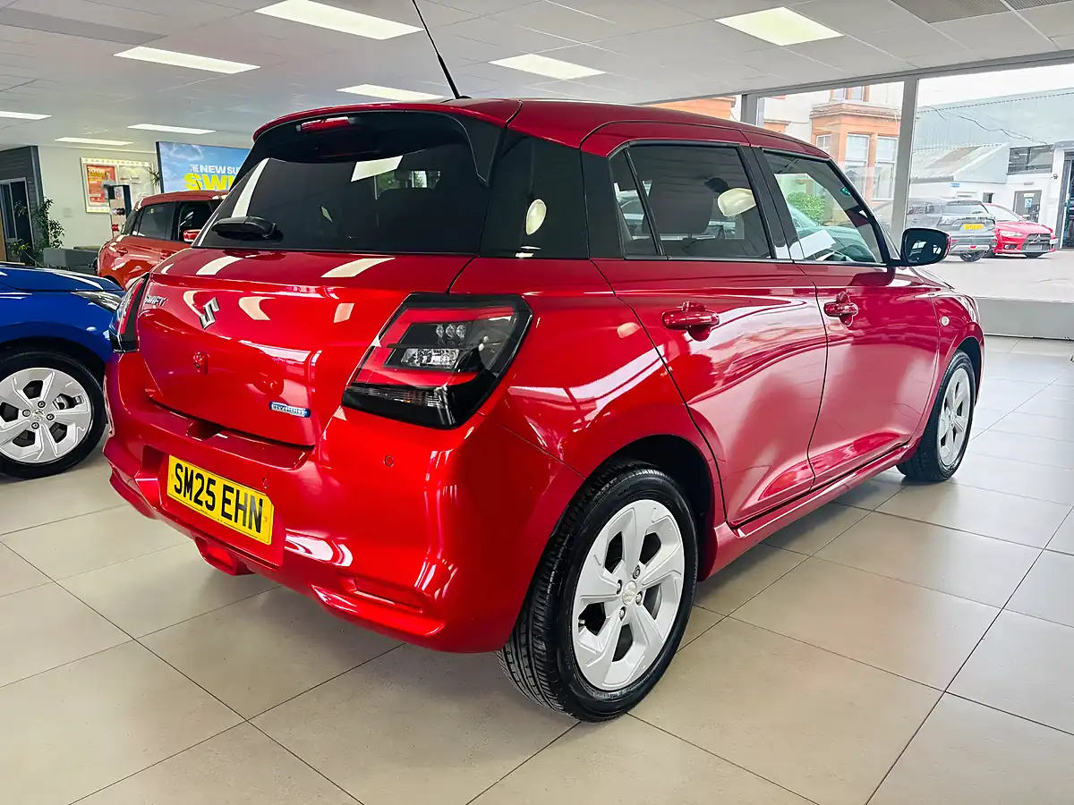 Used 2025 Suzuki Swift Motion Euro 6 5dr Red - Interior and Exterior details 7