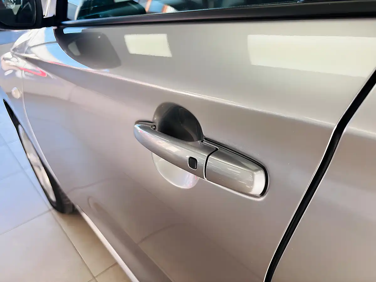 Used 2025 Suzuki Swift Motion Silver - Interior and Exterior details 16