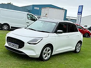 Used 2025 Suzuki Swift Motion White - Interior and Exterior details 3