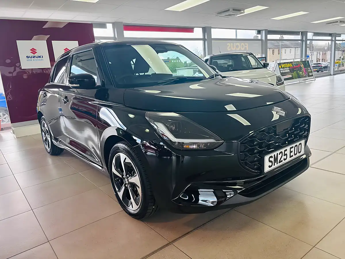 Used 2025 Suzuki Swift Ultra Black - Front View
