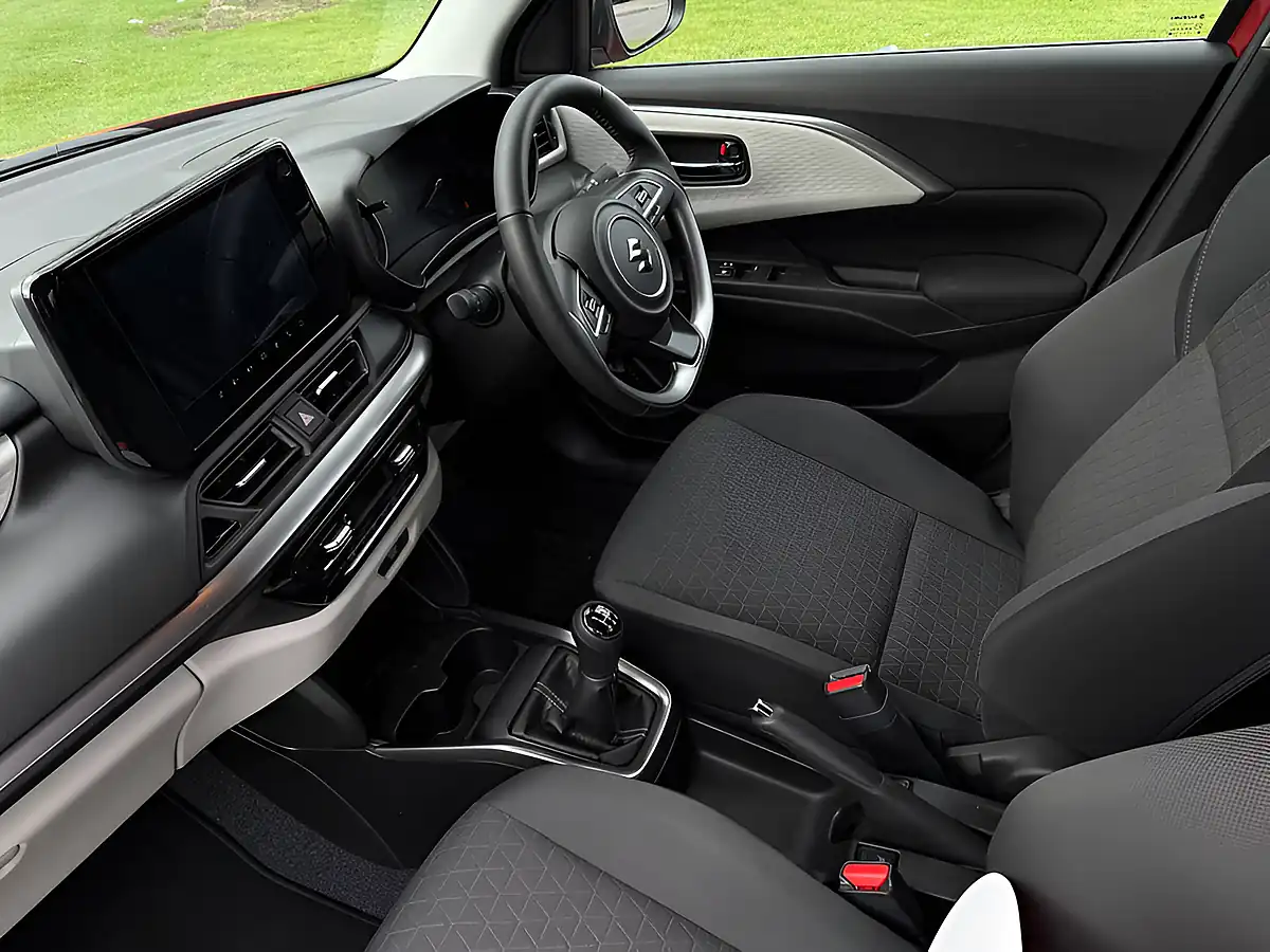 Used 2025 Suzuki Swift Ultra Red - Interior and Exterior details 16