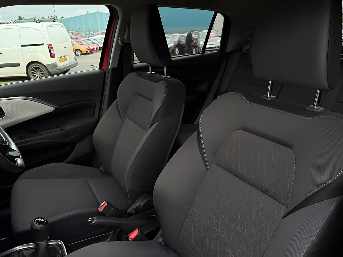 Used 2025 Suzuki Swift Ultra Red - Interior and Exterior details 17