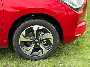 Used 2025 Suzuki Swift Ultra Red - Interior and Exterior details 9