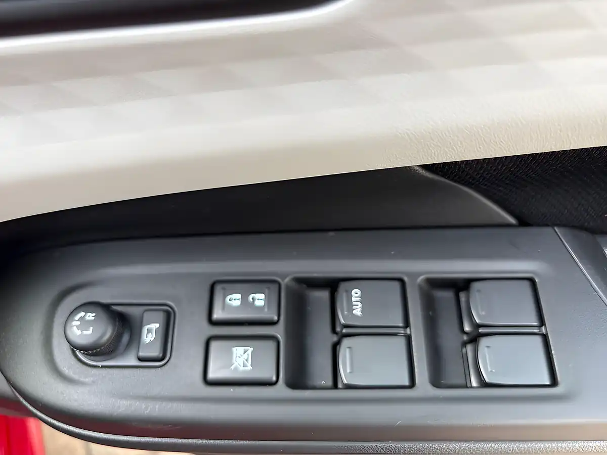 Used 2025 Suzuki Swift Ultra Red - Interior and Exterior details 12
