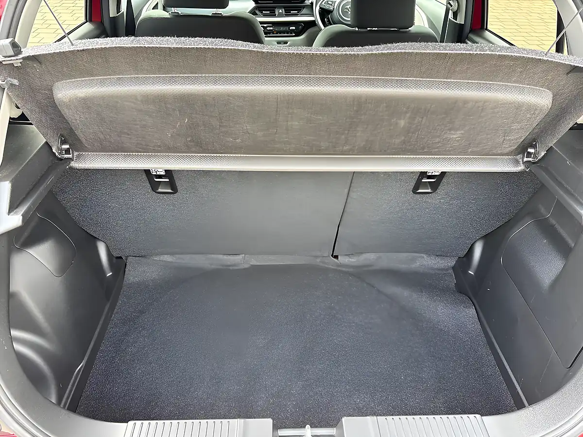 Used 2025 Suzuki Swift Ultra Red - Interior and Exterior details 18