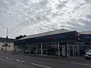 Used 2025 Suzuki Swift Ultra Red - Interior and Exterior details 19