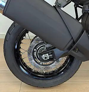 Used 2025 Suzuki V-Strom 800DE Adventure Black - Interior and Exterior details 13