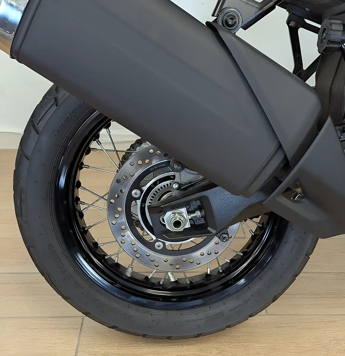 Used 2025 Suzuki V-Strom 800DE Adventure Black - Interior and Exterior details 13