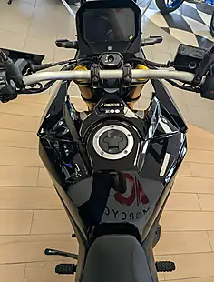 Used 2025 Suzuki V-Strom 800DE Adventure Black - Interior and Exterior details 19