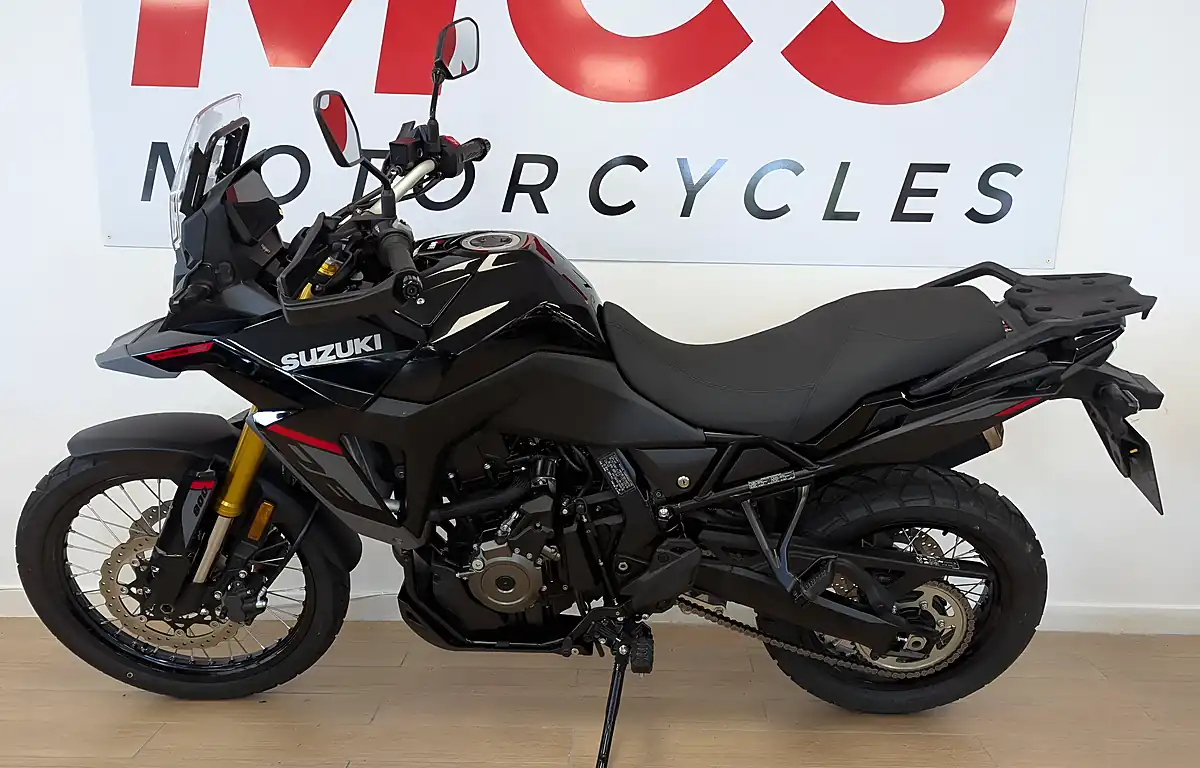Used 2025 Suzuki V-Strom 800DE Adventure Black - Interior and Exterior details 4