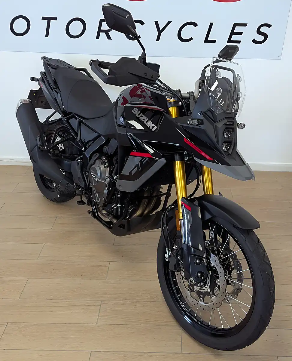 Used 2025 Suzuki V-Strom 800DE Adventure Black - Interior and Exterior details 8