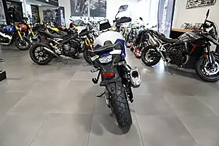 Used 2025 Suzuki V-Strom 800DE Pearl Tech White - Interior and Exterior details 4