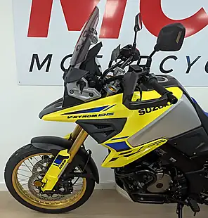 Used 2025 Suzuki V-Strom Yellow - Interior and Exterior details 11