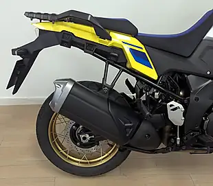 Used 2025 Suzuki V-Strom Yellow - Interior and Exterior details 19