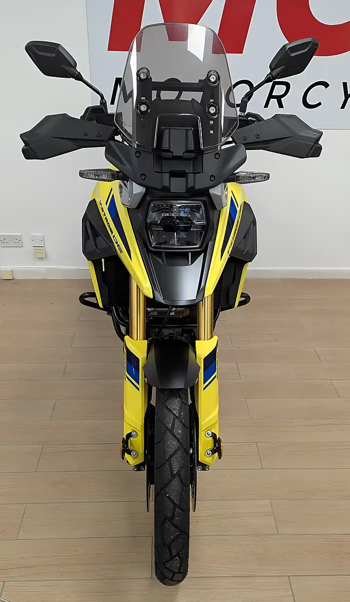 Used 2025 Suzuki V-Strom Yellow - Interior and Exterior details 3