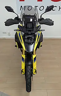 Used 2025 Suzuki V-Strom Yellow - Interior and Exterior details 9