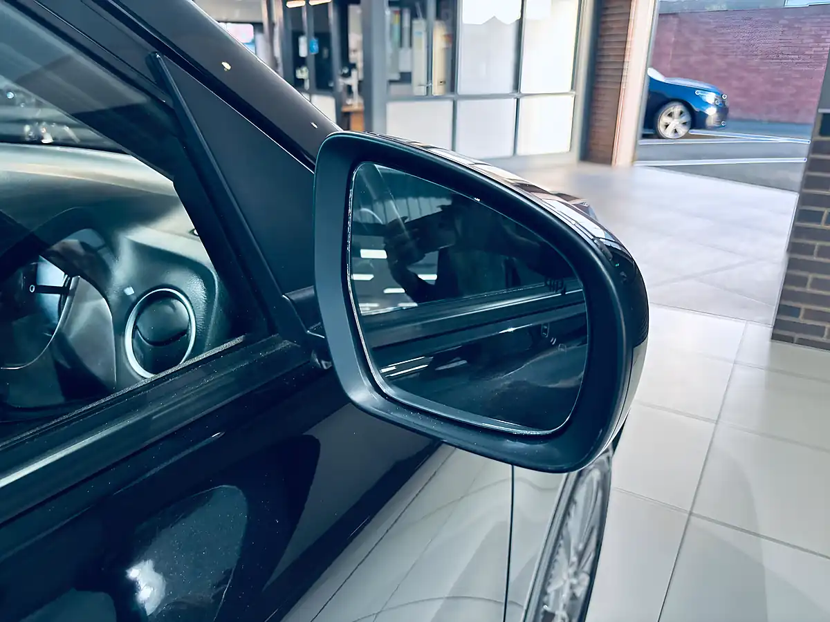 Used 2025 Suzuki Vitara Motion Black - Interior and Exterior details 10