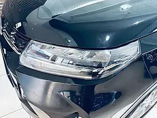 Used 2025 Suzuki Vitara Motion Black - Interior and Exterior details 12