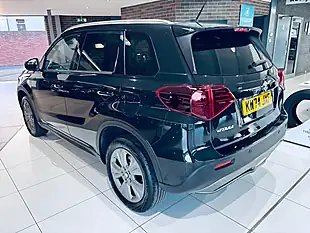 Used 2025 Suzuki Vitara Motion Black - Interior and Exterior details 3