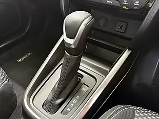 Used 2025 Suzuki Vitara Motion Blue - Interior and Exterior details 17