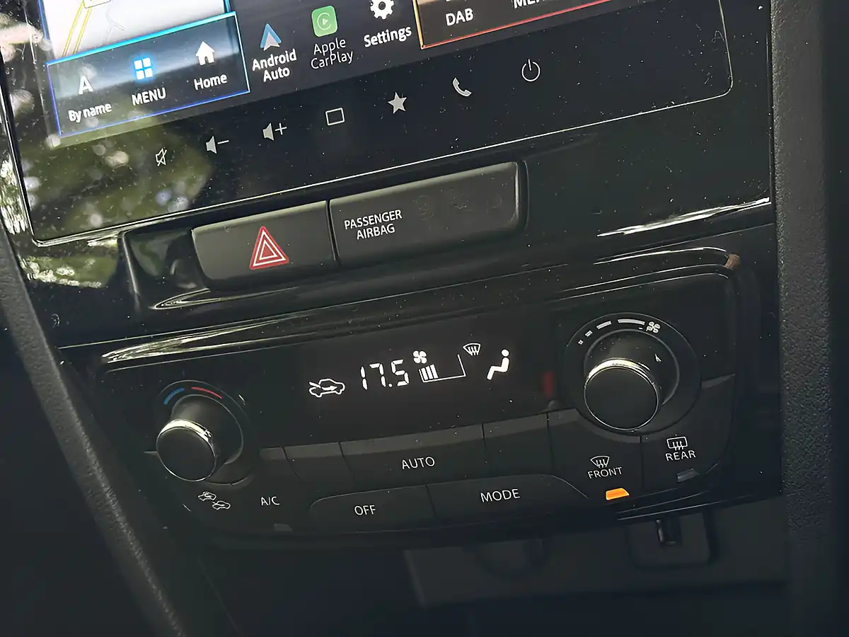Used 2025 Suzuki Vitara Motion Blue - Interior and Exterior details 18