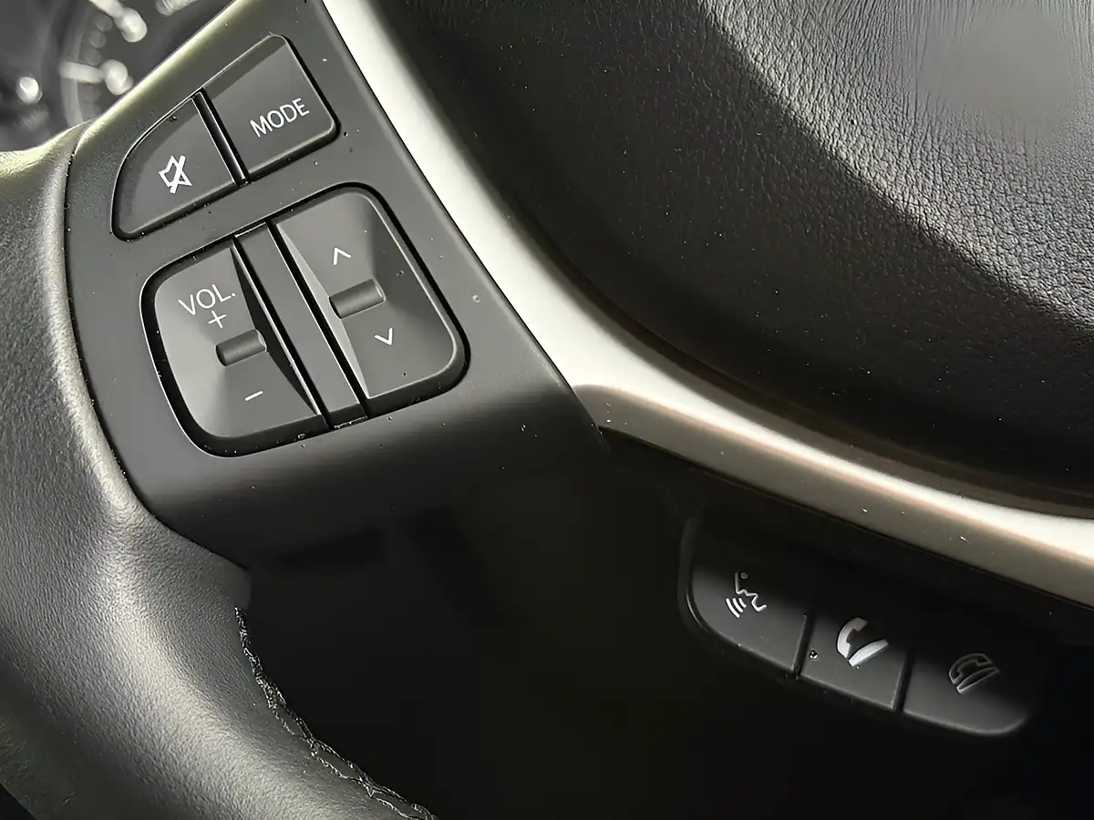 Used 2025 Suzuki Vitara Motion Blue - Interior and Exterior details 20