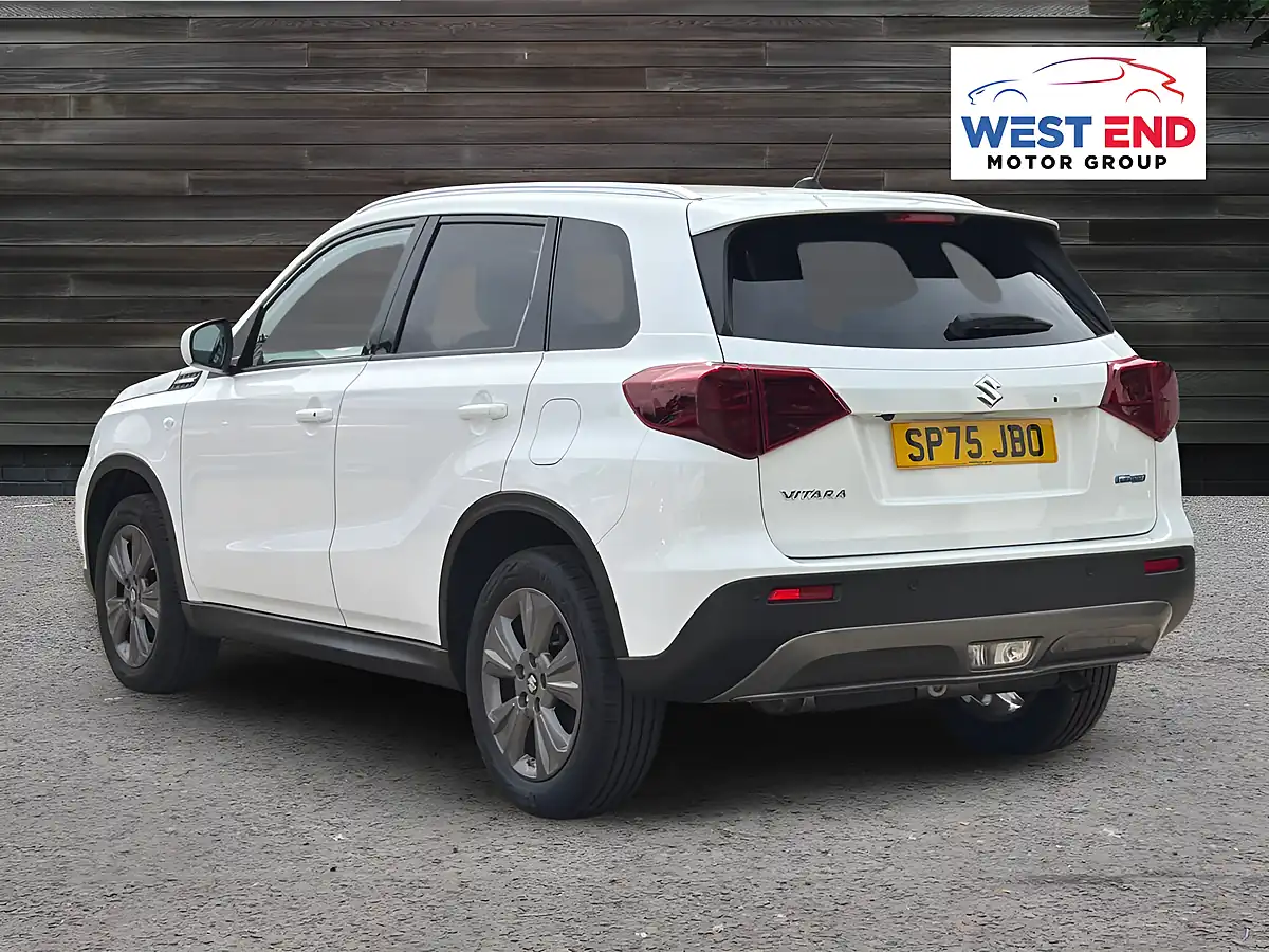 Used 2025 Suzuki Vitara Motion White - Interior and Exterior details 3