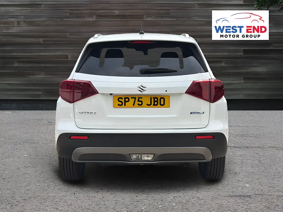 Used 2025 Suzuki Vitara Motion White - Interior and Exterior details 4