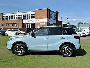 Used 2025 Suzuki Vitara Ultra Blue - Interior and Exterior details 5