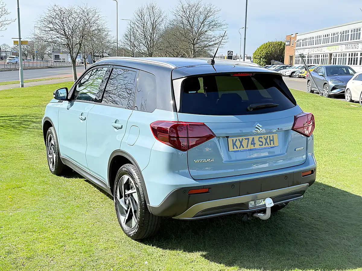 Used 2025 Suzuki Vitara Ultra Blue - Interior and Exterior details 6