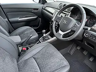 Used 2025 Suzuki Vitara Ultra Grey - Interior and Exterior details 8