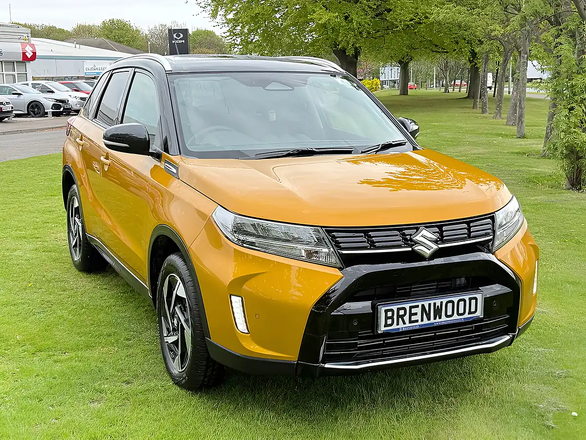 Used 2025 Suzuki Vitara Ultra Yellow - Interior and Exterior details 2