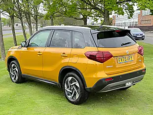 Used 2025 Suzuki Vitara Ultra Yellow - Interior and Exterior details 5