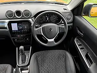 Used 2025 Suzuki Vitara Ultra Yellow - Interior and Exterior details 8