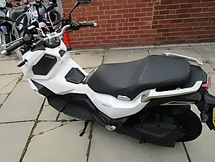 Used 2025 Sym Adx 125 White - Interior and Exterior details 11