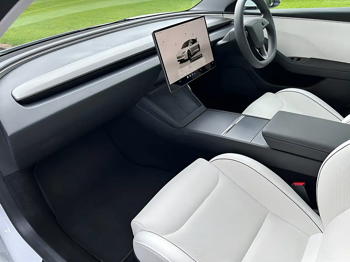 Used 2025 Tesla Model 3 Performance Pearl White - Interior and Exterior details 17