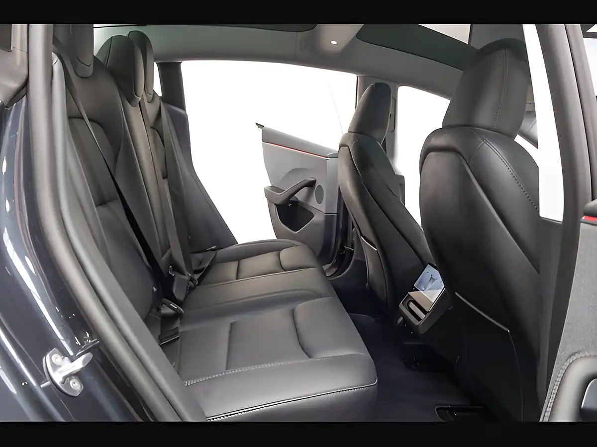 Used 2025 Tesla Model 3 RWD Grey - Interior and Exterior details 11