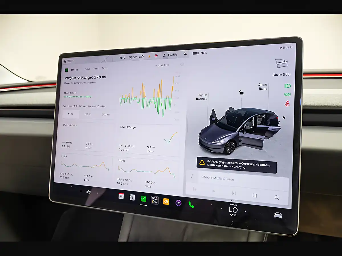 Used 2025 Tesla Model 3 RWD Grey - Interior and Exterior details 18