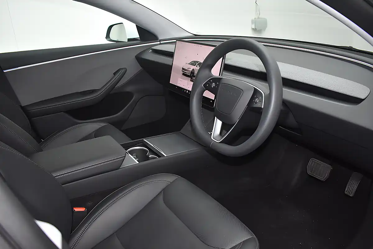 Used 2025 Tesla Model 3 White - Interior and Exterior details 17