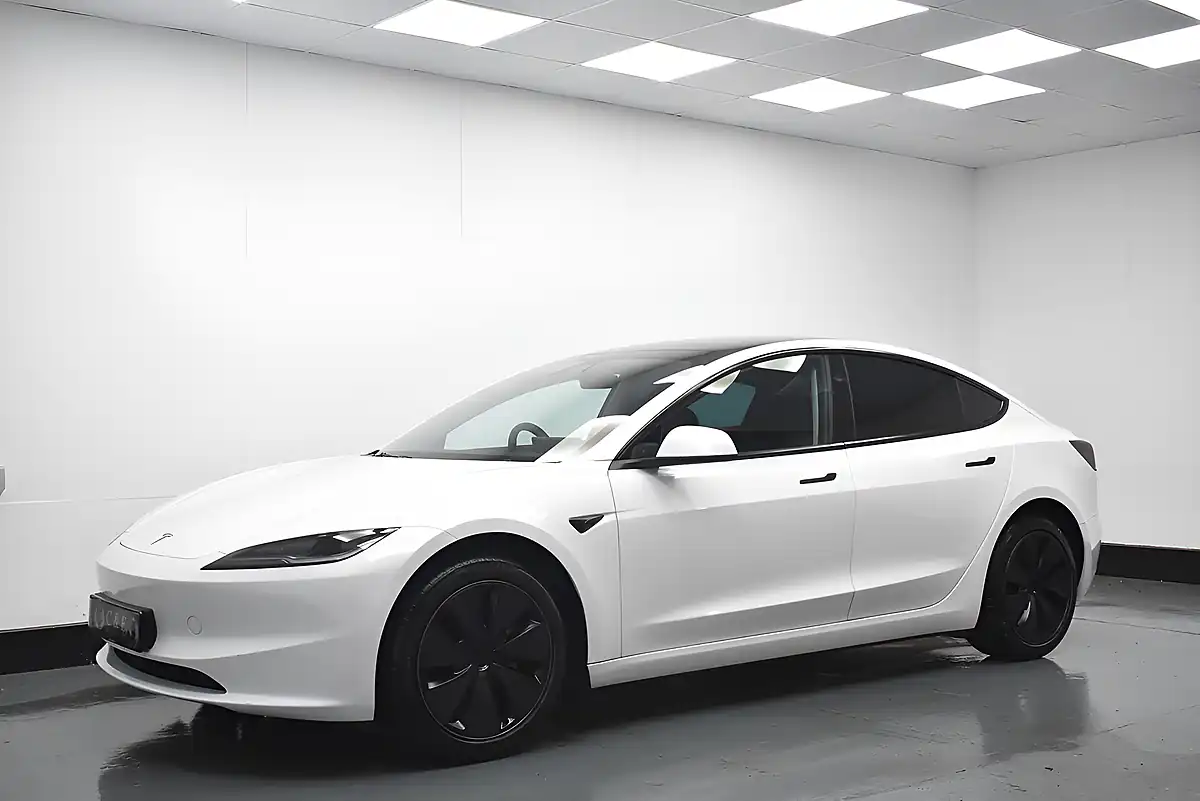 Used 2025 Tesla Model 3 White - Interior and Exterior details 2