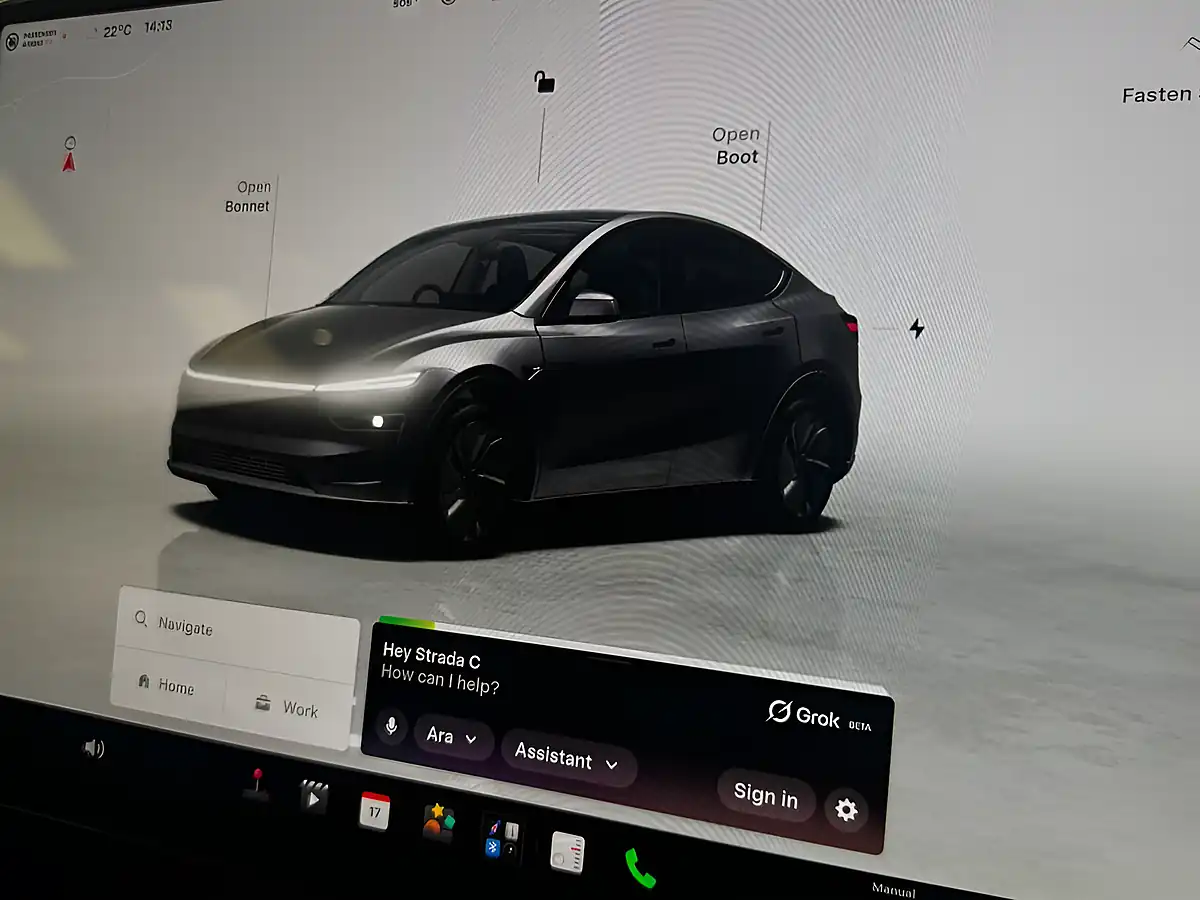 Used 2025 Tesla Model Y Long Range Grey - Interior and Exterior details 10