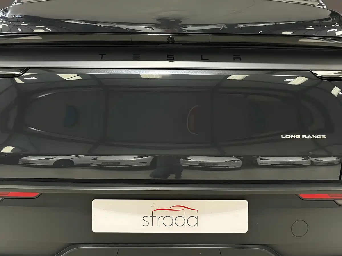 Used 2025 Tesla Model Y Long Range Grey - Interior and Exterior details 17
