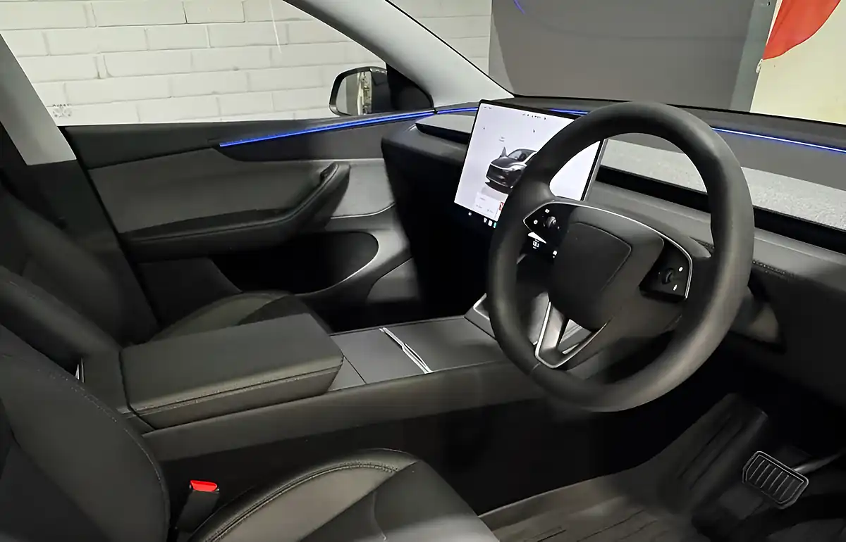 Used 2025 Tesla Model Y Long Range Grey - Interior and Exterior details 5