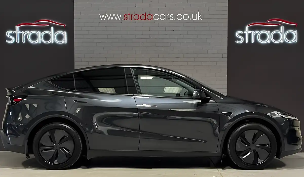 Used 2025 Tesla Model Y Long Range Grey - Interior and Exterior details 8