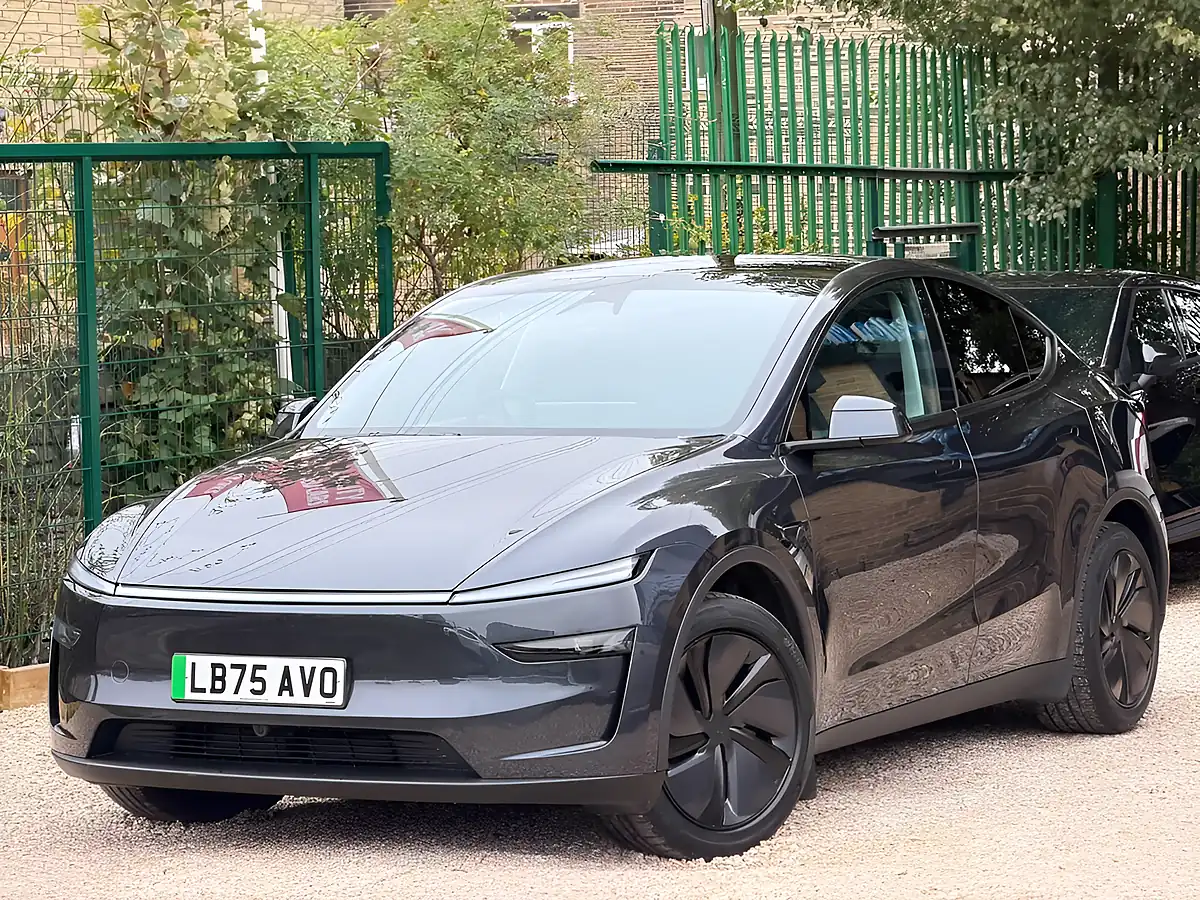 Used 2025 Tesla Model Y Long Range Grey - Interior and Exterior details 3