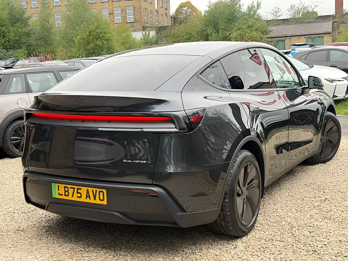Used 2025 Tesla Model Y Long Range Grey - Interior and Exterior details 7