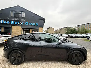Used 2025 Tesla Model Y Long Range Grey - Interior and Exterior details 8