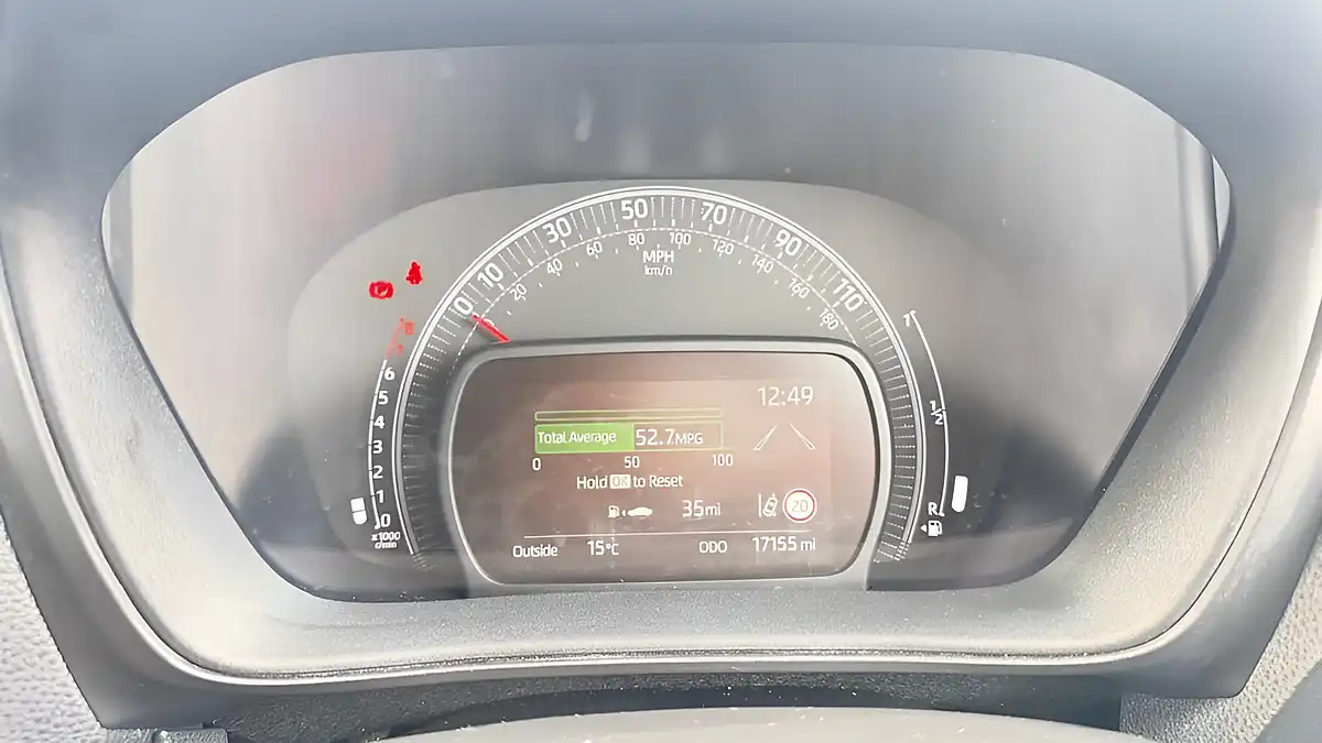 Used 2025 Toyota Aygo X Edge Red - Interior and Exterior details 9