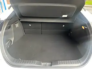 Used 2025 Toyota C-Hr Design White - Interior and Exterior details 14